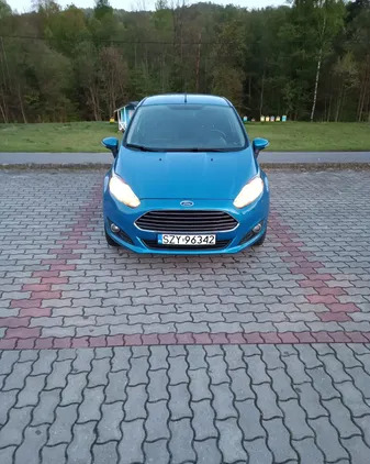 samochody osobowe Ford Fiesta cena 25900 przebieg: 79246, rok produkcji 2014 z Żywiec